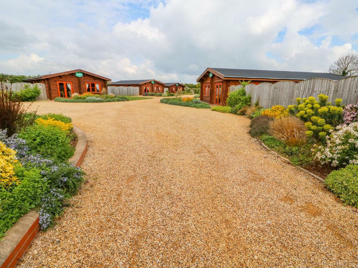 Ash Lodge Oakham Bagian luar foto