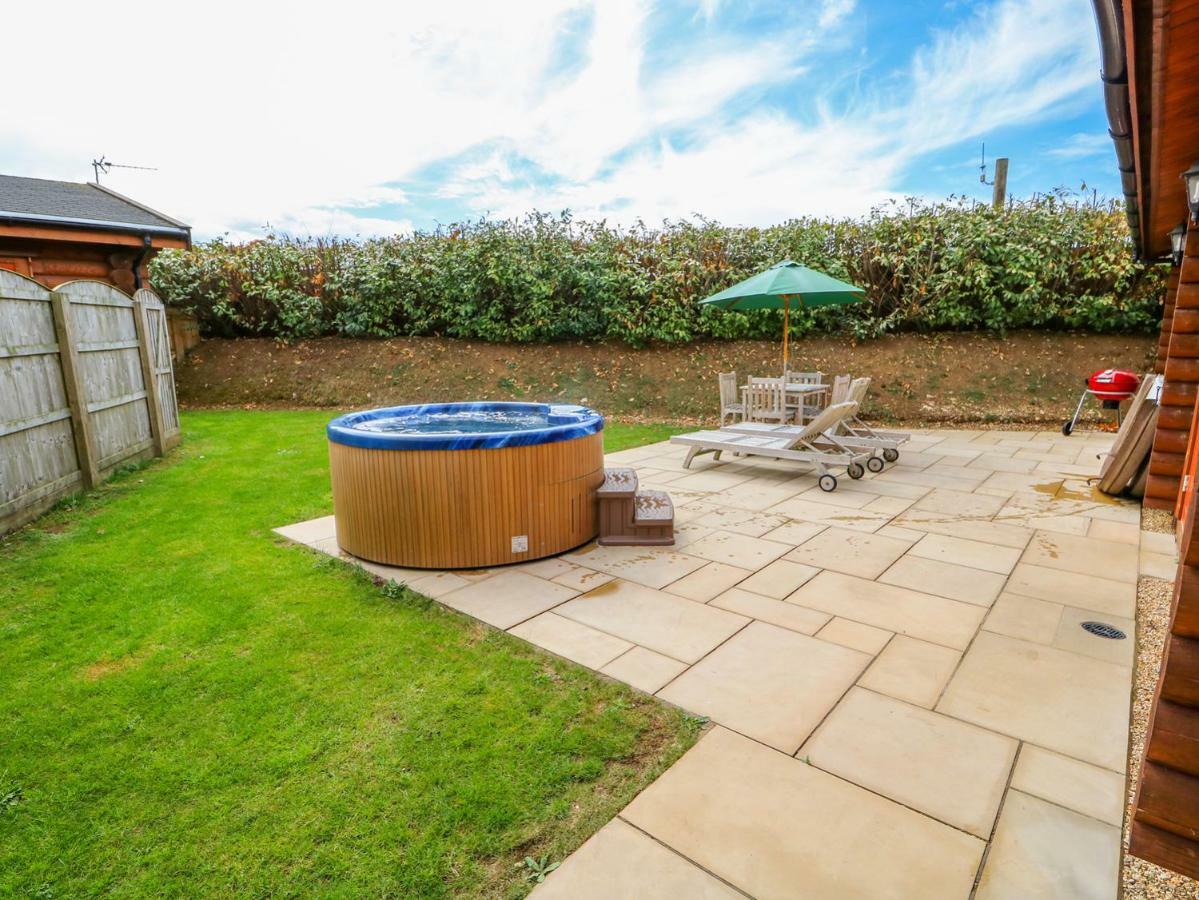 Ash Lodge Oakham Bagian luar foto