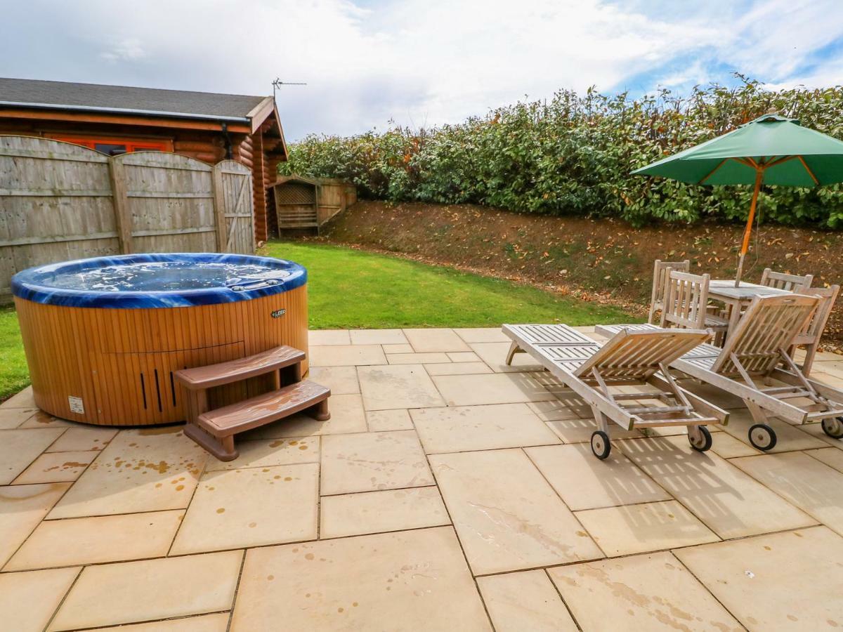 Ash Lodge Oakham Bagian luar foto