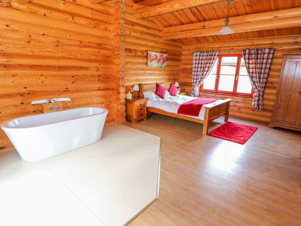 Ash Lodge Oakham Bagian luar foto
