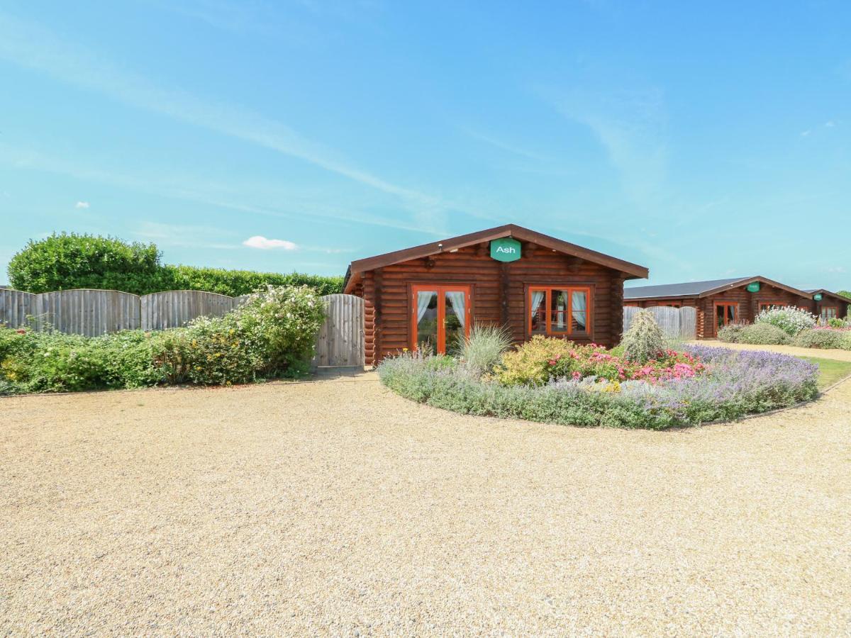 Ash Lodge Oakham Bagian luar foto